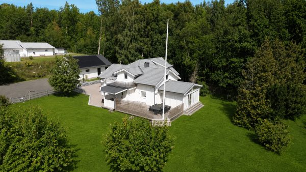En lantlig idyll med plats för hela familjen!